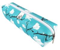 Piórnik prostokąt Magnolie blue. Wydawca: Bee-bee. SmakLiter.pl Opakowanie Piórnik prostokąt Magnolie blue