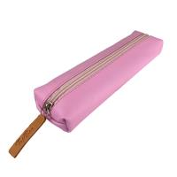 Piórniki Jamnik ekoskóra Róż pastel. Wydawca: Bee-bee. SmakLiter.pl Opakowanie Piórniki Jamnik ekoskóra Róż pastel