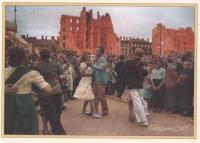 Opakowanie Pocztówka Warszawa 1947 Zabawa na placu..