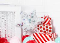 Balon foliowy Śnieżynka 64x66cm holograficzny. Wydawca: PartyDeco. SmakLiter.pl Opakowanie Balon foliowy Śnieżynka 64x66cm holograficzny