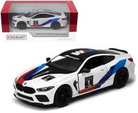 BMW M8 livery edition 1:38. Wydawca: Kinsmart. SmakLiter.pl Opakowanie BMW M8 livery edition 1:38