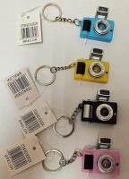 Brelok aparat światło dźwięk (24szt). Wydawca: OneDollar. SmakLiter.pl Opakowanie Brelok aparat światło dźwięk (24szt)