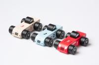 Drewniana zabawka Wyścigówki. Wydawca: CUBIKA. SmakLiter.pl Opakowanie Drewniana zabawka Wyścigówki