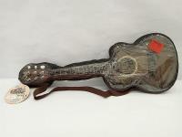 Gitara w pokrowcu. Wydawca: ADAR. SmakLiter.pl Opakowanie Gitara w pokrowcu