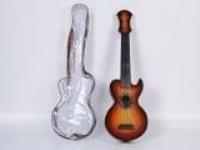 Gitara z pokrowcem. Wydawca: ADAR. SmakLiter.pl Opakowanie Gitara z pokrowcem