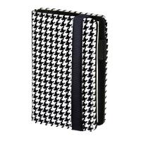 Kalendarz 2025 Modena A6 tygodniowy na gumkę czarno-biały KTP-60MD. Wydawca: I-DROPS. SmakLiter.pl Opakowanie Kalendarz 2025 Modena A6 tygodniowy na gumkę czarno-biały KTP-60MD