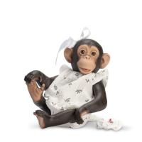 Małpka hiszpańska Lola w rampersie w listki 32cm. Wydawca: Asi. SmakLiter.pl Opakowanie Małpka hiszpańska Lola w rampersie w listki 32cm