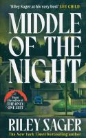 Middle of the Night. Autor: Riley Sager. SmakLiter.pl Okładka książki Middle of the Night