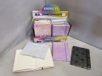 Notes B6 z gumką MIX. Wydawca: ADAR. SmakLiter.pl Opakowanie Notes B6 z gumką MIX