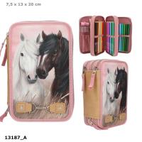 Piórnik 3 komorowy z wyposażeniem Miss Melody Dusty Rose 13187A. Wydawca: DEPESCHE. SmakLiter.pl Opakowanie Piórnik 3 komorowy z wyposażeniem Miss Melody Dusty Rose 13187A