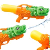 Pistolet na wodę krokodyl MIX. Wydawca: Maksik. SmakLiter.pl Opakowanie Pistolet na wodę krokodyl MIX