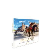 Poland 1000 years in the heart of Europe Mini. Autor: Flaczyńska Malwina, Flaczyński Artur. SmakLiter.pl Okładka książki Poland 1000 years in the heart of Europe Mini