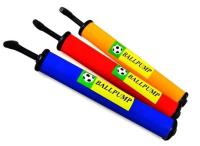 Pompka do pompowania piłek. Wydawca: Madej. SmakLiter.pl Opakowanie Pompka do pompowania piłek