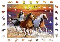 Opakowanie Puzzle drewniane. Wild Horses on the Beach 750 XL