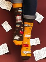 Skarpety Książki i kawa 43-46. Wydawca: Absztyfikant. SmakLiter.pl Opakowanie Skarpety Książki i kawa 43-46