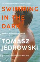 Swimming in the Dark. Autor: Jedrowski Tomasz. SmakLiter.pl Okładka książki Swimming in the Dark