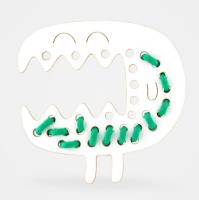 Szczerzyk - Drewniana przeplatanka edukacyjna. Wydawca: Milin. SmakLiter.pl Opakowanie Szczerzyk - Drewniana przeplatanka edukacyjna