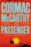 The Passenger wer. angielska. Autor: Cormac McCarthy. SmakLiter.pl Okładka książki The Passenger wer. angielska