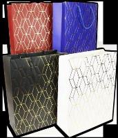 Torebka prezentowa 30x39x12cm MIX. Wydawca: Kalpol. SmakLiter.pl Opakowanie Torebka prezentowa 30x39x12cm MIX