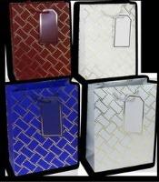 Torebka prezentowa 30x39x12cm MIX. Wydawca: Kalpol. SmakLiter.pl Opakowanie Torebka prezentowa 30x39x12cm MIX