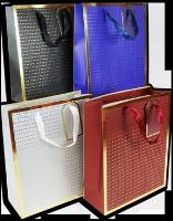 Torebka prezentowa 30x39x12cm MIX. Wydawca: Kalpol. SmakLiter.pl Opakowanie Torebka prezentowa 30x39x12cm MIX