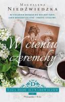 W cieniu czeremchy DL. Autor: Magdalena Niedźwiedzka. SmakLiter.pl Okładka książki W cieniu czeremchy DL