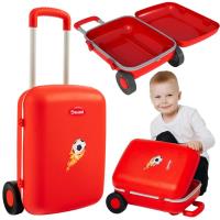 Walizka dziecięca czerwona. Wydawca: Doloni. SmakLiter.pl Opakowanie Walizka dziecięca czerwona