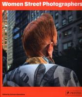 Women Street Photographers. Autor: Samoilova Gulnara. SmakLiter.pl Okładka książki Women Street Photographers