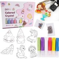 Zestaw artystyczny do malowania szablony. Wydawca: Maksik. SmakLiter.pl Opakowanie Zestaw artystyczny do malowania szablony