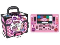 Opakowanie Zestaw do makijażu w kuferku