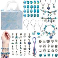 Zestaw do robienia biżuterii. Wydawca: Maksik. SmakLiter.pl Opakowanie Zestaw do robienia biżuterii