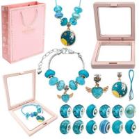 Zestaw do robienia biżuterii. Wydawca: Maksik. SmakLiter.pl Opakowanie Zestaw do robienia biżuterii