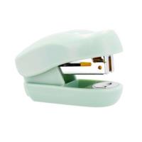 Zszywacz mini miętowy EASY. Wydawca: Easy Stationery. SmakLiter.pl Opakowanie Zszywacz mini miętowy EASY