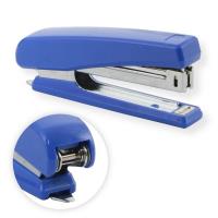 Zszywacz ZS-04 do 12 kartek. Wydawca: PENWORD. SmakLiter.pl Opakowanie Zszywacz ZS-04 do 12 kartek