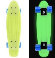 Deskorolka fluo. Wydawca: Spokey. SmakLiter.pl Opakowanie Deskorolka fluo