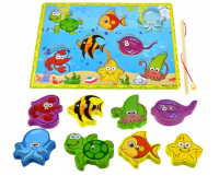 Drewniane puzzle magnetyczne z wędką i rybkami. Wydawca: Bączek. SmakLiter.pl Opakowanie Drewniane puzzle magnetyczne z wędką i rybkami