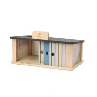 Garaż drewniany. Wydawca: MICKI. SmakLiter.pl Opakowanie Garaż drewniany