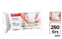 Glina naturalna utwardzalna 250g biała. Wydawca: Artix. SmakLiter.pl Opakowanie Glina naturalna utwardzalna 250g biała