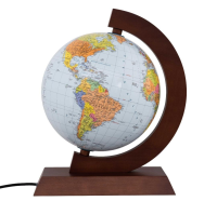Globus polityczny podświet. drewniana opr. 25cm GB. Wydawca: ZACHEM. SmakLiter.pl Opakowanie Globus polityczny podświet. drewniana opr. 25cm GB