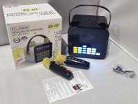 Głośnik kwadratowy ze światłem 2 mikrofony. Wydawca: ADAR. SmakLiter.pl Opakowanie Głośnik kwadratowy ze światłem 2 mikrofony