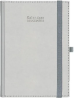 Kalendarz naucz. 2025/26 A5 Nebraska gumka srebrny. Wydawca: Wokół nas. SmakLiter.pl Opakowanie Kalendarz naucz. 2025/26 A5 Nebraska gumka srebrny