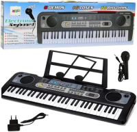 Keyboard z mikrofonem, stojakiem i nutami. Wydawca: Leantoys. SmakLiter.pl Opakowanie Keyboard z mikrofonem, stojakiem i nutami