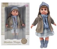 Lalka słodka Maja w szarym sweterku. Wydawca: Norimpex. SmakLiter.pl Opakowanie Lalka słodka Maja w szarym sweterku