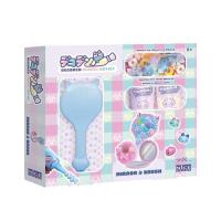 Lusterko i szczotka do włosów. Wydawca: Nice Group. SmakLiter.pl Opakowanie Lusterko i szczotka do włosów