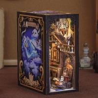 Opakowanie Miniaturowy domek Book Nook Pracownia alchemika