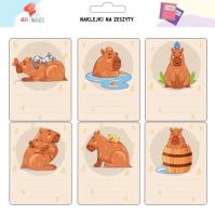 Naklejki na szafkę i zeszyt Kapibara 1. Wydawca: All4Kids. SmakLiter.pl Opakowanie Naklejki na szafkę i zeszyt Kapibara 1