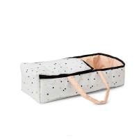 Nosidełko miękkie dla lalek. Wydawca: MICKI. SmakLiter.pl Opakowanie Nosidełko miękkie dla lalek