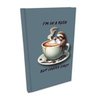 Notes A5 kratka Soft Touch Leniwiec Kawa. Wydawca: EV-Corp. SmakLiter.pl Opakowanie Notes A5 kratka Soft Touch Leniwiec Kawa