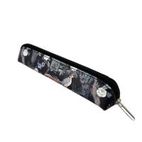 Piórnik mini Botanique Pawie. Wydawca: EV-Corp. SmakLiter.pl Opakowanie Piórnik mini Botanique Pawie