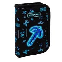 Piórnik pojedynczy jednoklapkowy z wyposażeniem Astrabag Dark Pixel AC11. Wydawca: ASTRA art-pap. SmakLiter.pl Opakowanie Piórnik pojedynczy jednoklapkowy z wyposażeniem Astrabag Dark Pixel AC11